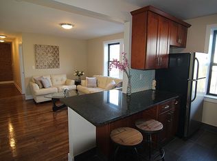 20-40 31st St #D7, Astoria, NY 11105