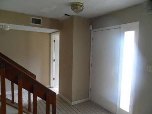 3rd image of 1195 Realm Ln