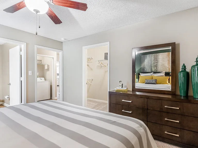 Avalon Apartment Homes — Photo 11