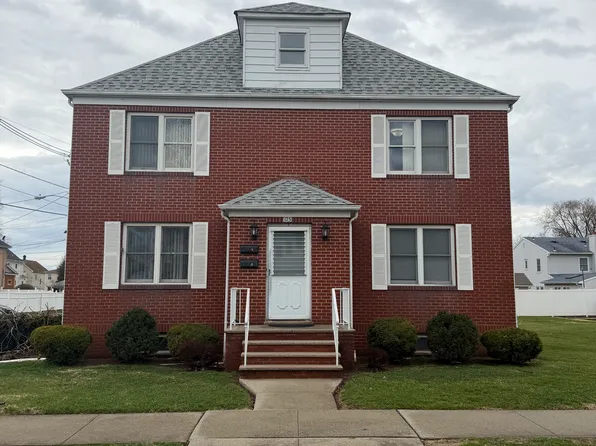 123 Heald St, Carteret, NJ