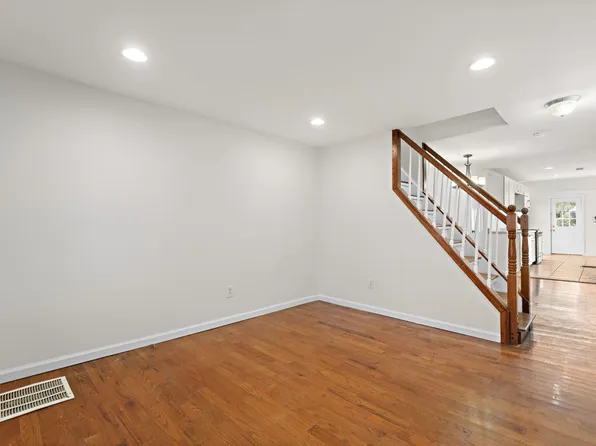 187 5 Lexington Avenue image 1 of 20