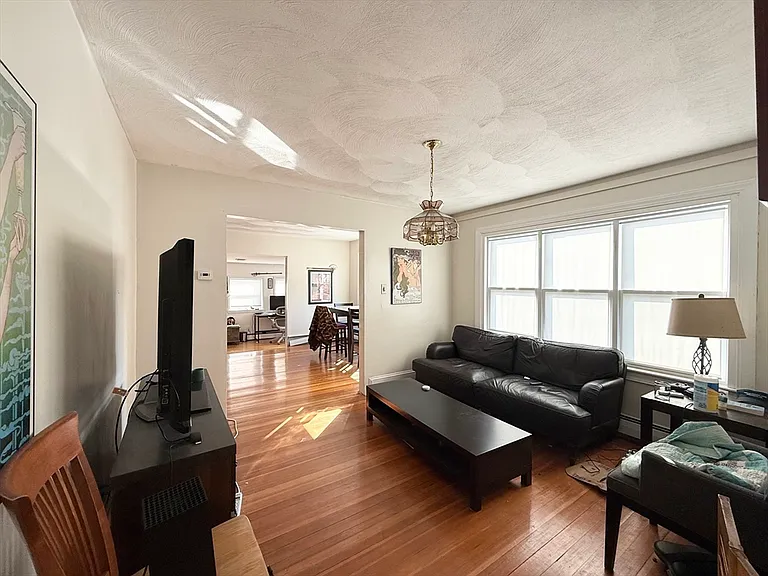 540 Main St #2 — Photo 8