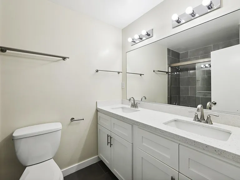 1406 Henry Street — Photo 22