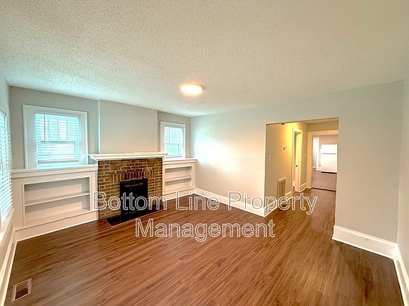 2nd image of 2225 Celia Ave