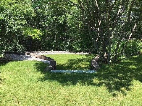 268 Willow Dr — Photo 2