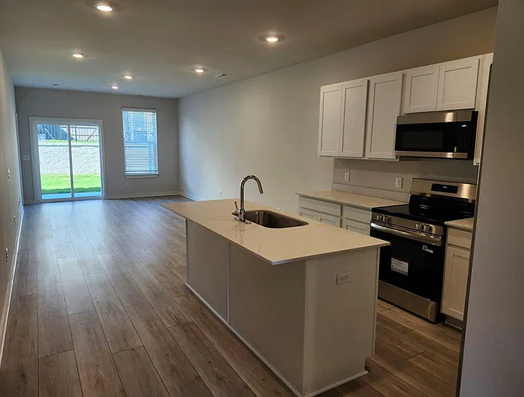 3 bed, 1846 sqft, $1,800 — Photo 4