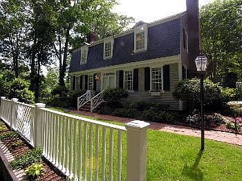 2nd image of 1109 York Ln