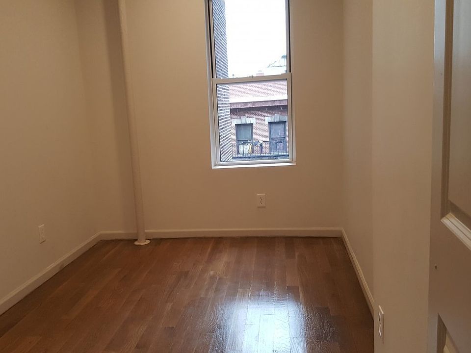 2nd image of 155 W 162nd St APT 6D