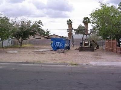 2nd image of 214 Mojave Ln