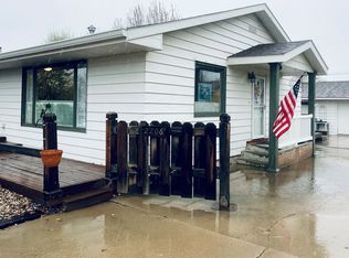 2206 Franklin St, Fort Benton, MT 59442