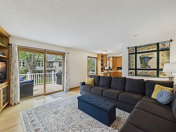 5th image of 10358 Lee Dr