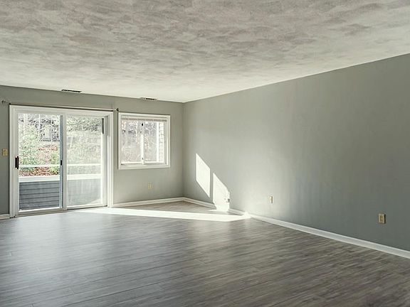 5th image of 400 Colonial Dr Unit 65