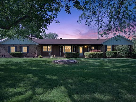 2nd image of 2690 N Us Highway 35