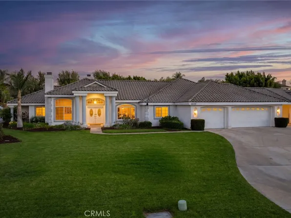 6220 Century Hill Dr, Riverside, CA 92506