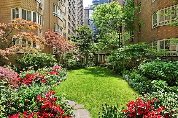 Rented by Corcoran | media 36