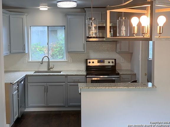 5th image of 4130 Hillswind St