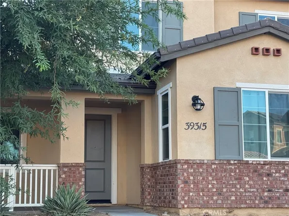 39315 Stirrup Ct, Palmdale, CA 93551