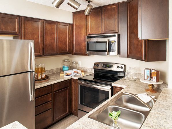 4400 Park Ave #1035