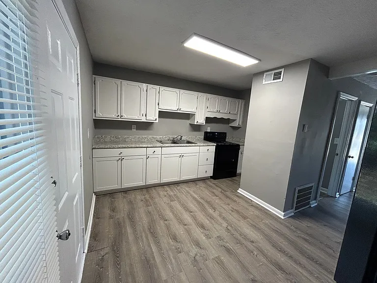 435 Hogue Ave — Photo 4