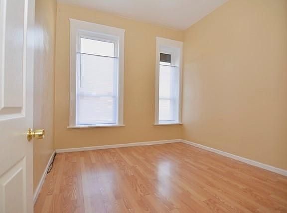3rd image of 5443 W Chicago Ave #2