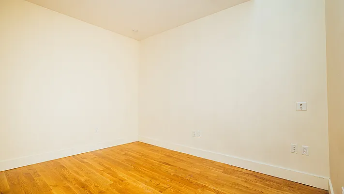 Rented by Nooklyn NYC LLC | media 5