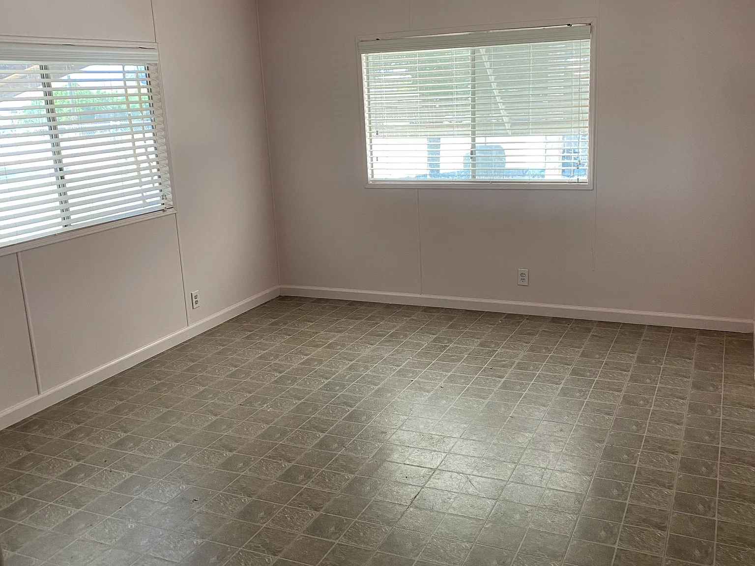 1 bed, $975 — Photo 2