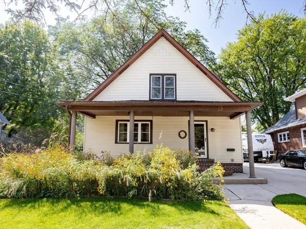 69 Shirley St, Fort Atkinson, WI 53538