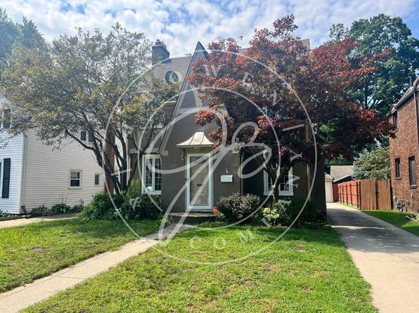 3739 Elmhurst Rd