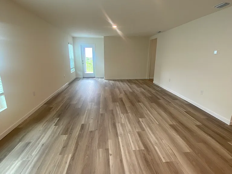11511 Memorial Dr — Photo 14