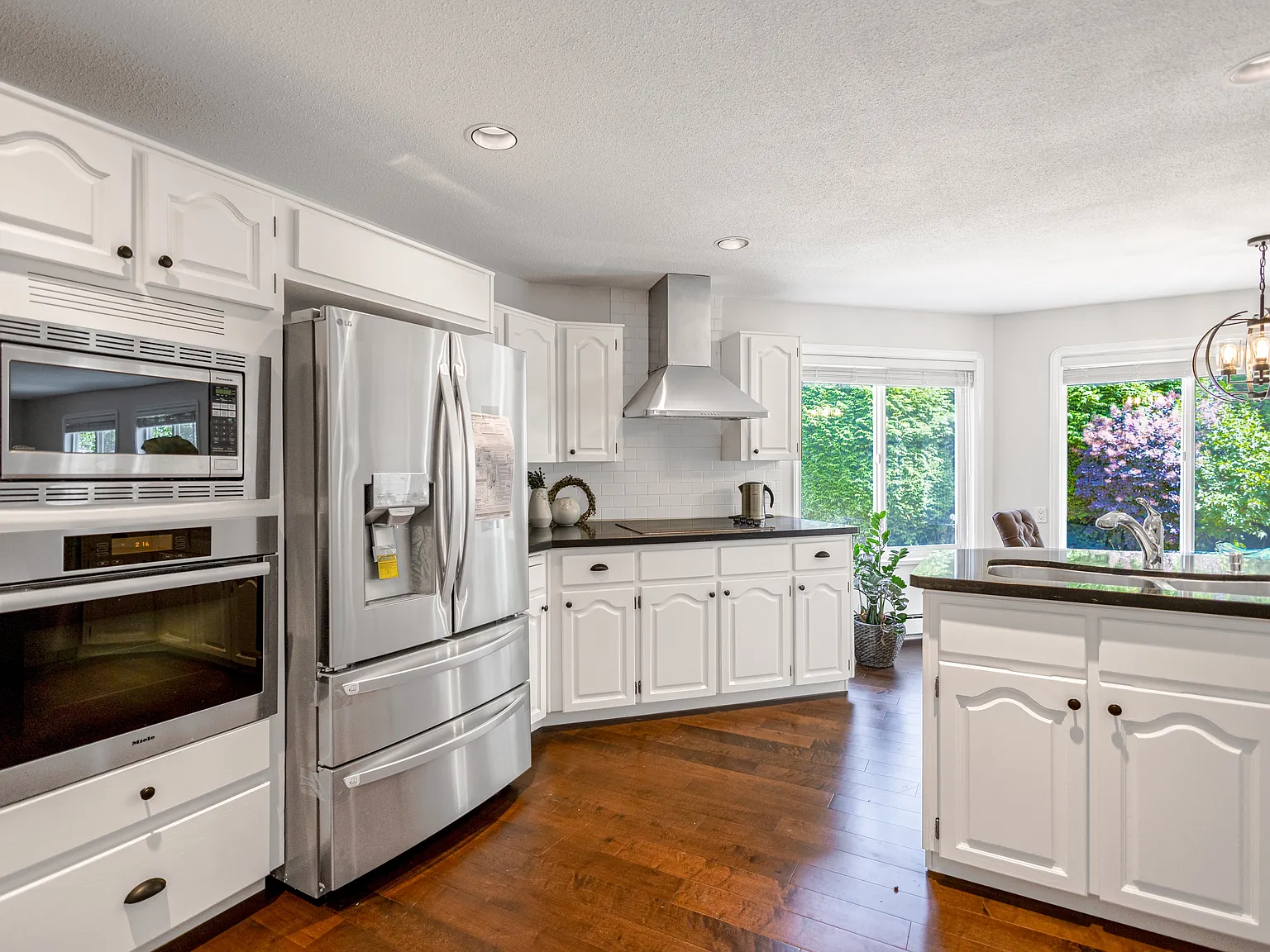 5 bed, 4062 sqft, $5,500 — Photo 4