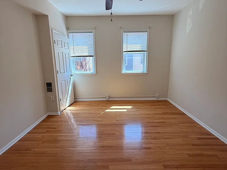 118 E Gittings St — Photo 17