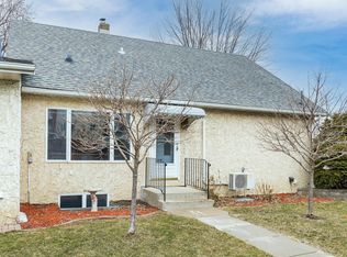 201 W 2nd St #4, Waconia, MN 55387