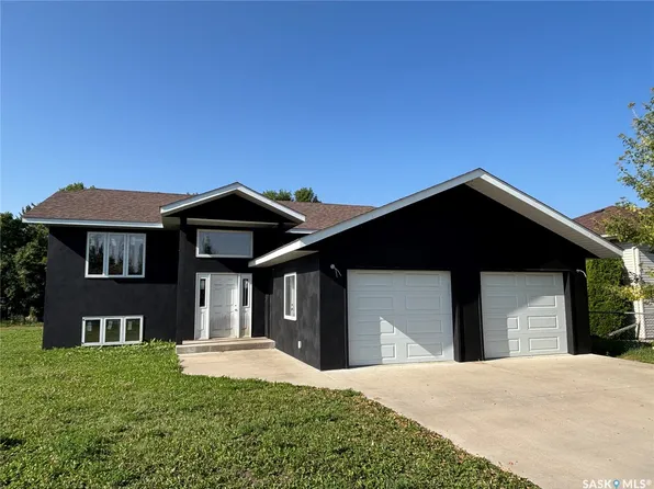 117 Carson Bay, Lampman, SK S0C 0B5