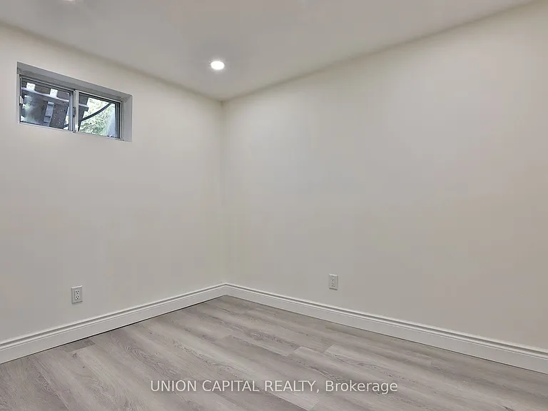 383 Neal Dr — Photo 22
