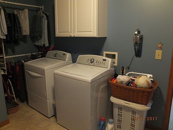 Laundry - Mud Room
