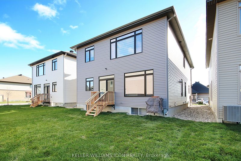 Ottawa House for rent - 4 Bedrooms — photo 33