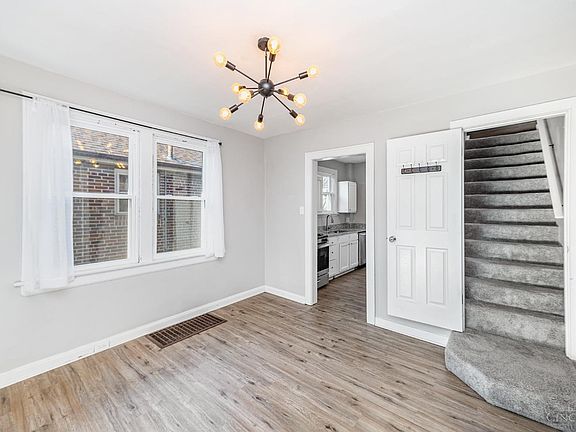 5th image of 5721 Warren Ave