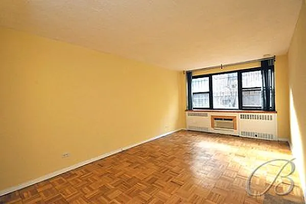 Rented by Bellmarc Realty | media 28