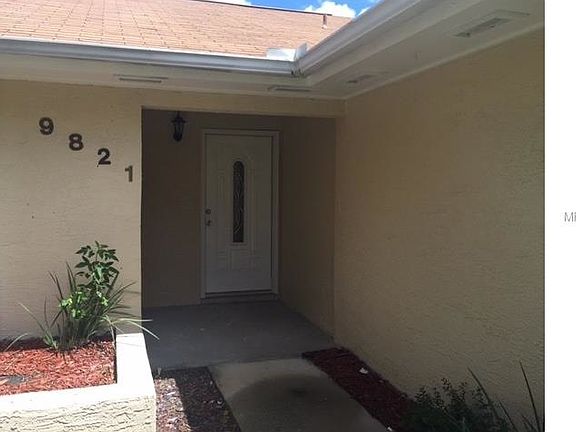 3rd image of 9821 Carmel Park Dr