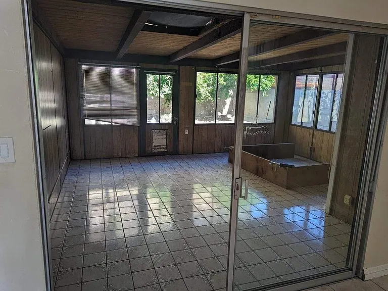 215 S Park Ln #215 — Photo 8