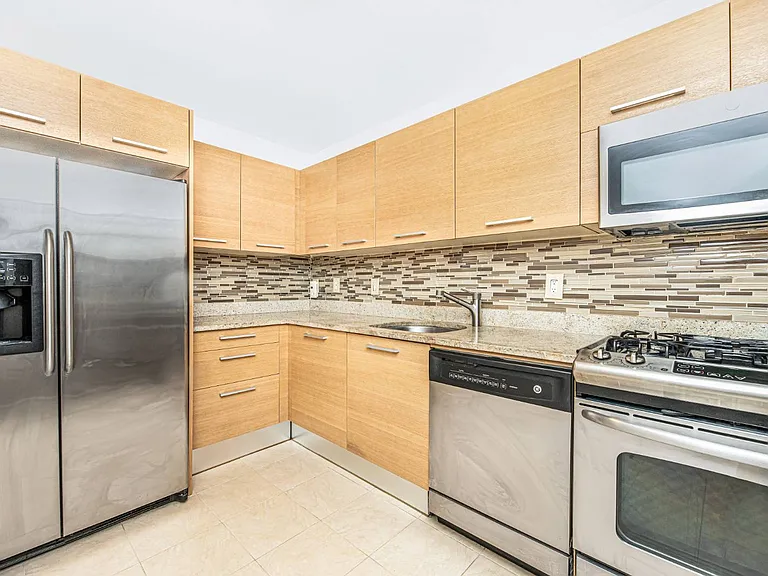 1155 Warburton Ave #3D — Photo 7