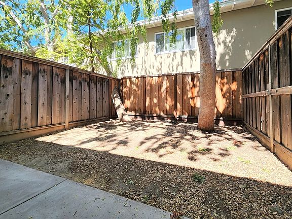 3rd image of 2681 Alma St