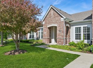 2682 Avondale Cir, Naperville, IL 60564