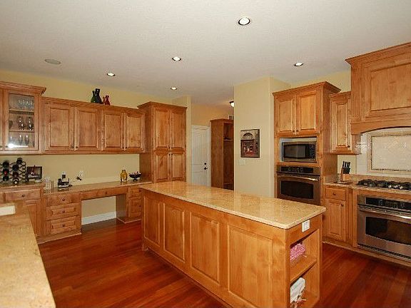 5th image of 1570 Behrens Dr
