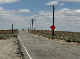 Corner Ave #F, Lancaster, CA 93536