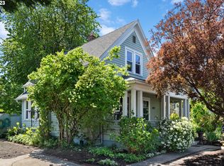 8122 SE Carlton St, Portland, OR