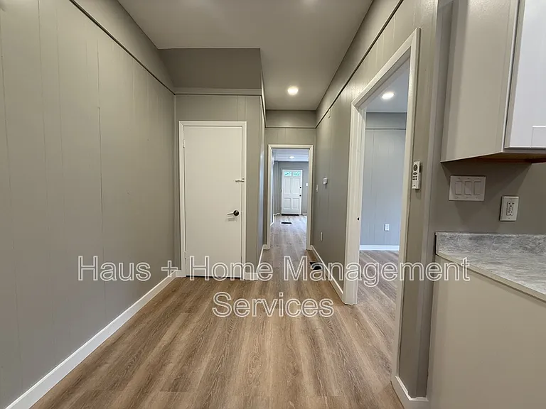 403 Wall Ave #1 — Photo 9