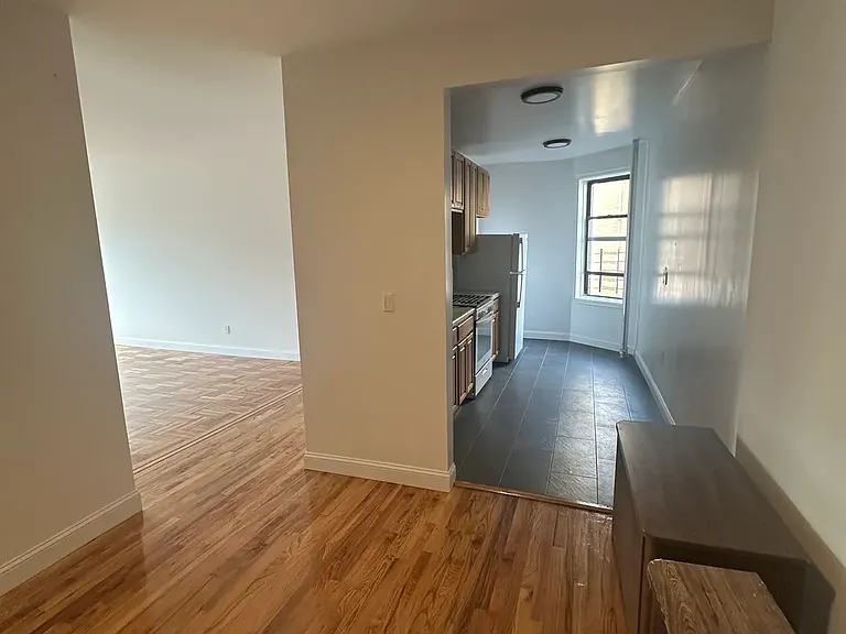 3510 Bainbridge Ave #44C — Photo 3