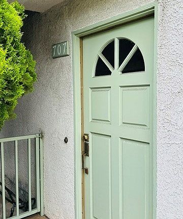 3rd image of 707 S Chapel Ave