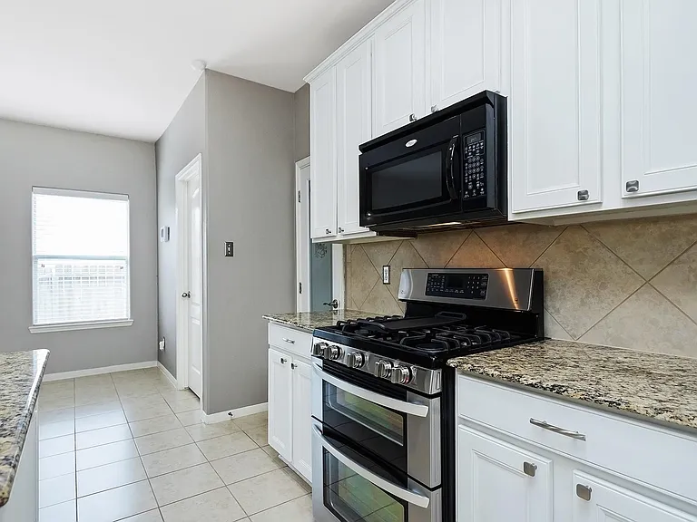 602 Blue Oasis Ct — Photo 14